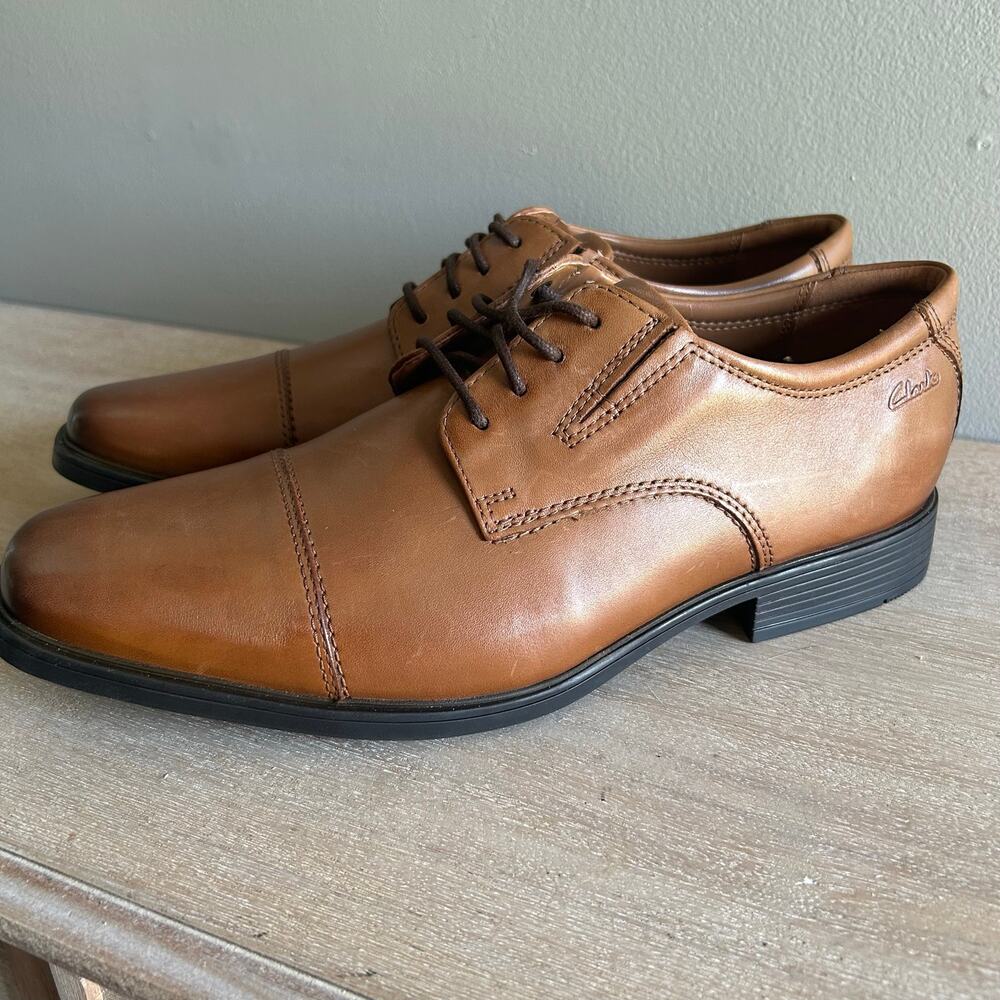 Clark’s men’s Timeless Oxford style brown leather shoe size 9 - Picture 2 of 11